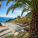Seaside Maisonette In Kiveri, Near Nafplion.