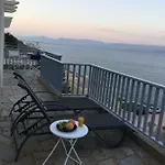 Seaside Maisonette In Kiveri, Near Nafplion. *