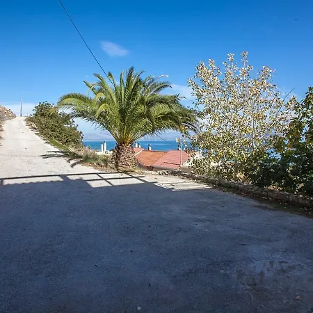 Seaside Maisonette In Kiveri, Near Nafplion. 別荘