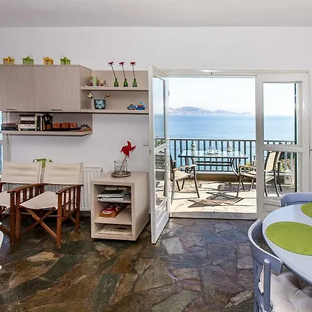 Seaside Maisonette In Kiveri, Near Nafplion. Kivérion