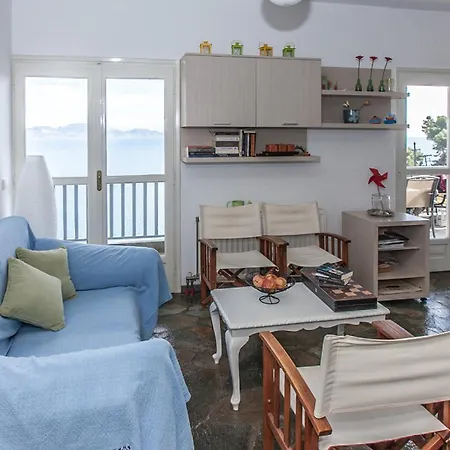 Seaside Maisonette In Kiveri, Near Nafplion. Dom wakacyjny