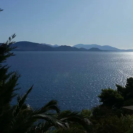 Seaside Maisonette In Kiveri, Near Nafplion. Дом отдыха Киверион