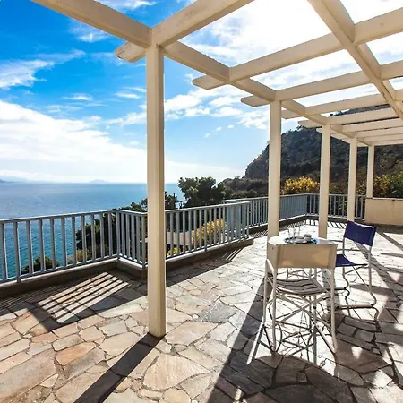 別荘 Seaside Maisonette In Kiveri, Near Nafplion. *