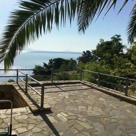 別荘 Seaside Maisonette In Kiveri, Near Nafplion. Kivérion