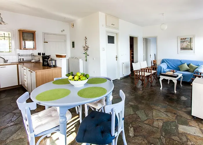 Seaside Maisonette In Kiveri, Near Nafplion. Dom wakacyjny