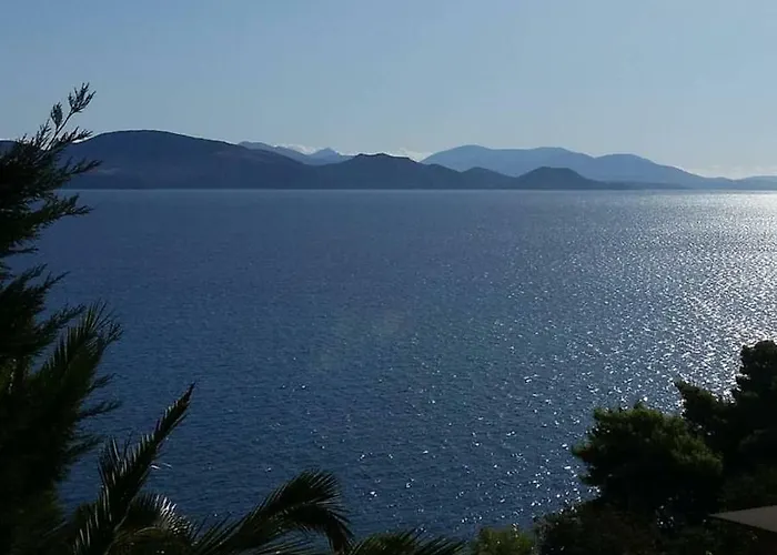 Seaside Maisonette In Kiveri, Near Nafplion. Dom wakacyjny Kivérion