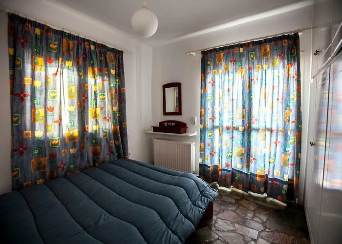 Seaside Maisonette In Kiveri, Near Nafplion. Kivérion