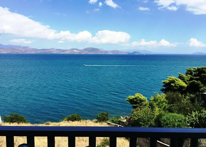 Seaside Maisonette In Kiveri, Near Nafplion. * Kivéri